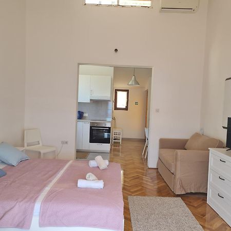 Apartments Apartmani Pintar Mimice Extérieur photo
