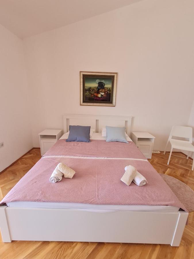 Apartments Apartmani Pintar Mimice Extérieur photo