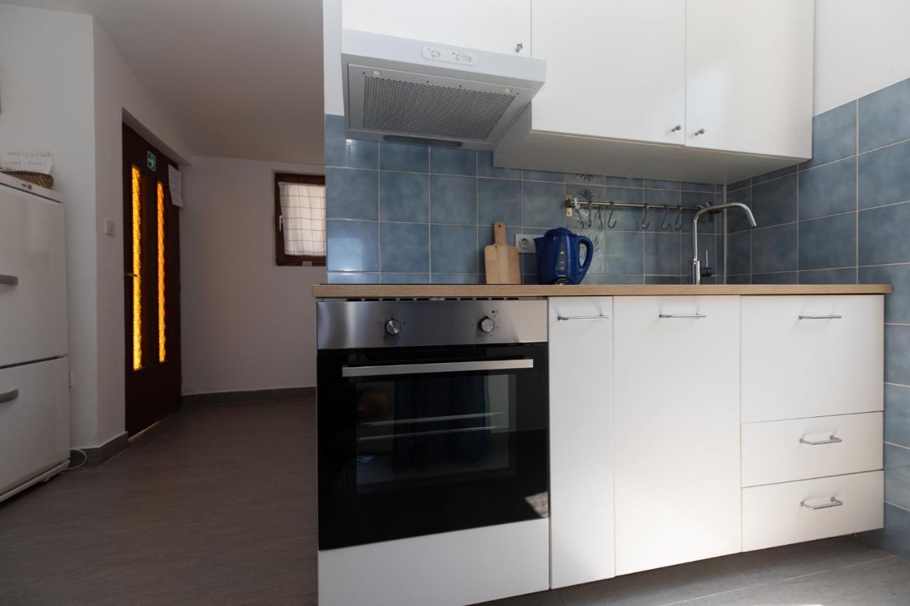 Apartments Apartmani Pintar Mimice Extérieur photo